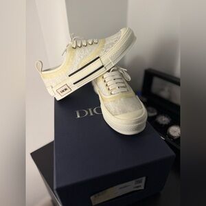 Men’s dior b23 white canvas oblique 39